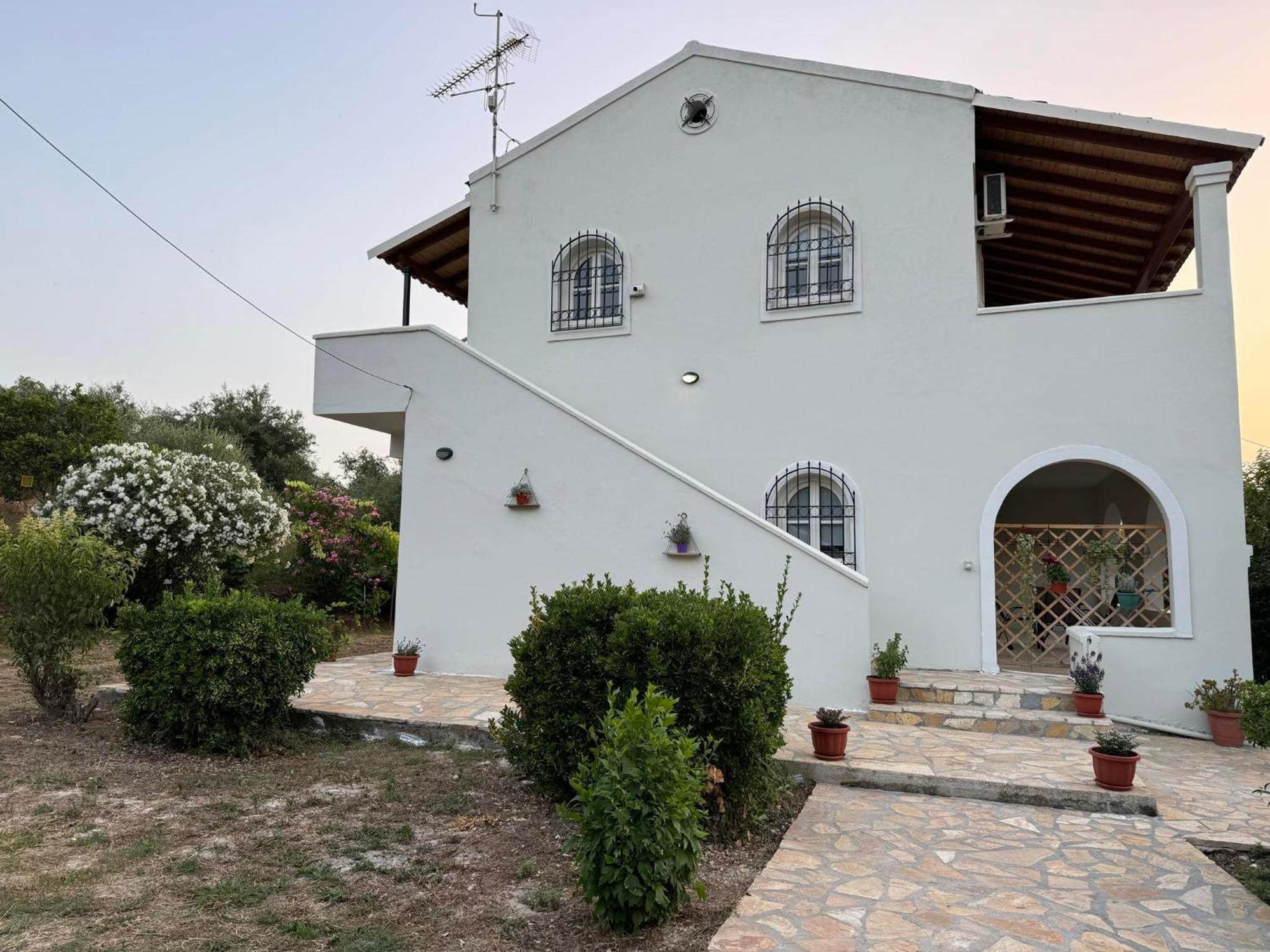 Kouros Apartments Litheres Exterior photo